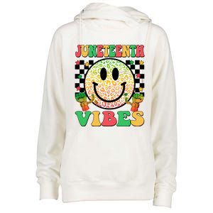 Junenth Vibes Freedom Day 1865 Black History Month Groovy Gift Womens Funnel Neck Pullover Hood