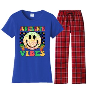 Junenth Vibes Freedom Day 1865 Black History Month Groovy Gift Women's Flannel Pajama Set