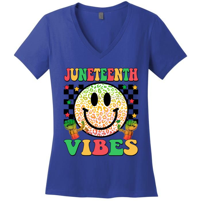 Junenth Vibes Freedom Day 1865 Black History Month Groovy Gift Women's V-Neck T-Shirt