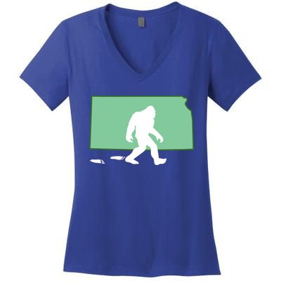 Kansas Bigfoot Hunter State Gift Women's V-Neck T-Shirt