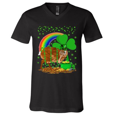 Kiwi Bird Lover Shamrock Rainbow Kiwi Bird St Patrick's Day V-Neck T-Shirt