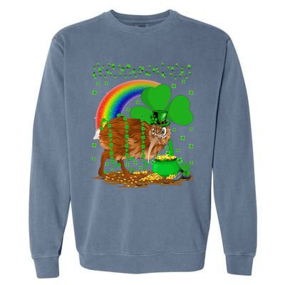 Kiwi Bird Lover Shamrock Rainbow Kiwi Bird St Patrick's Day Garment-Dyed Sweatshirt