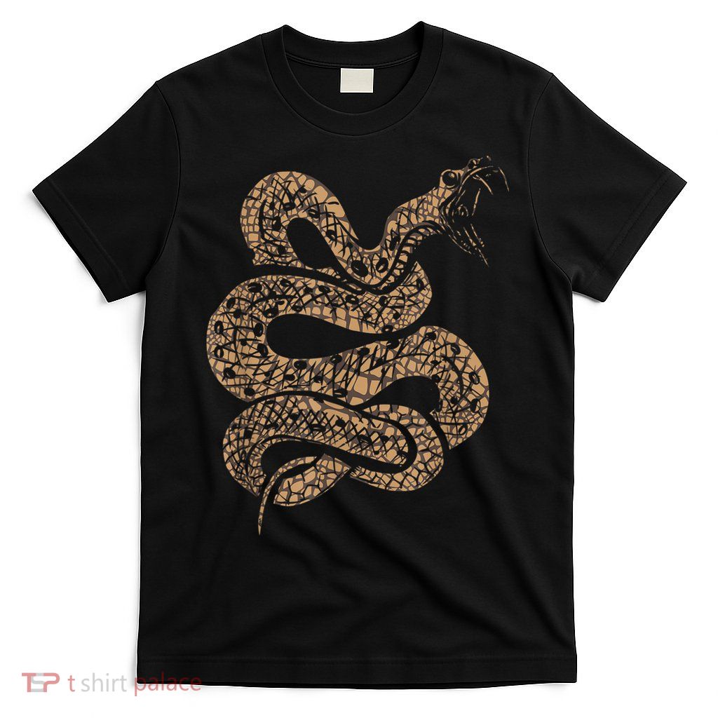King Cobra Hissing Distressed Snake Lover Gift T-Shirt