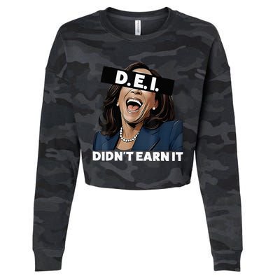 Kamala DidnT Earn It Funny Kamala Harris Vote Trump 2024 Cropped Pullover Crew