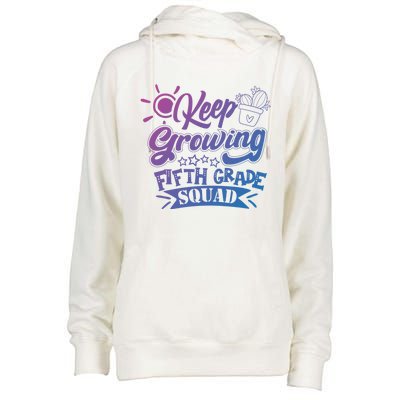 Keep Growing 5Th Fifth Grade Teacher Team Cool Gift Womens Funnel Neck Pullover Hood