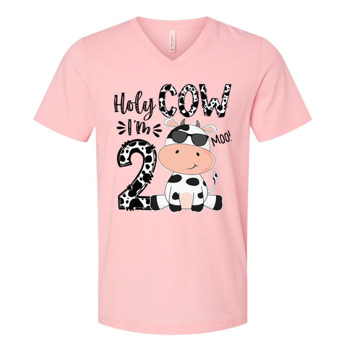 Kids Holy Cow Im 2 Birthday Boy 2nd Cow Farm Animals Bday V-Neck T-Shirt