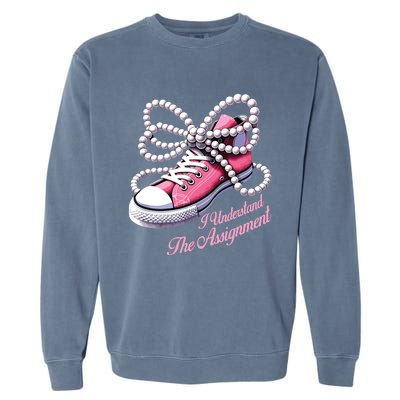 Kamala Harris I Understand The Assignment Shoes Pearl Garment-Dyed Sweatshirt