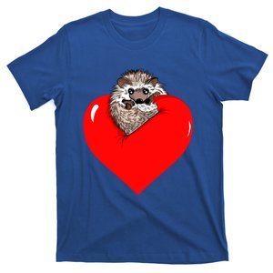 Kawaii Hedgehog Valentine's Day Heart Hug Graphic Gift T-Shirt