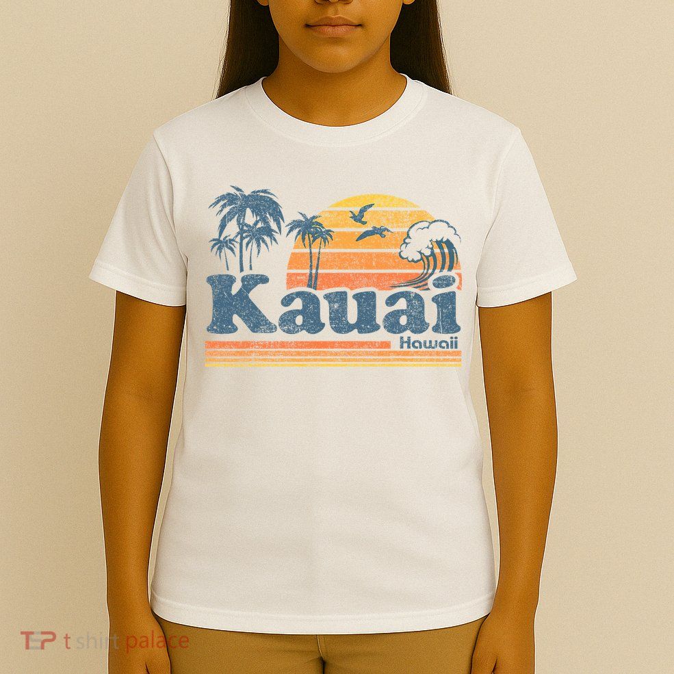 Kauai Hawaii Vintage Beach Summer Surfing 70s Retro Hawaiian T-Shirt