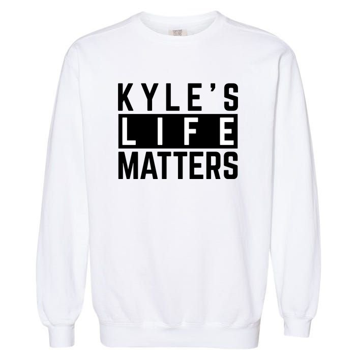 Kyle's Life Matters Shirts Free Kyle Rittenhouse Garment-Dyed Sweatshirt