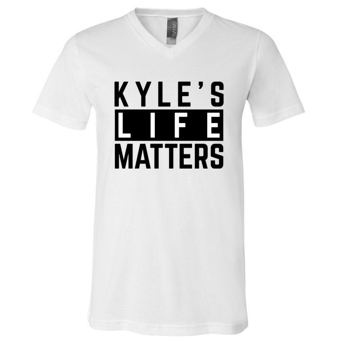 Kyle's Life Matters Shirts Free Kyle Rittenhouse V-Neck T-Shirt