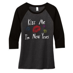 Kiss Me I’M New Years 2024 Women's Tri-Blend 3/4-Sleeve Raglan Shirt