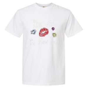 Kiss Me I’M New Years 2024 Garment-Dyed Heavyweight T-Shirt