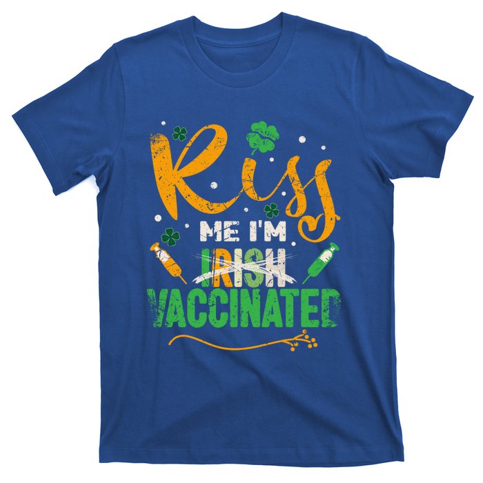 Kiss Me I Am Irish Vaccinated Gift Funny St Patrick Day 2021 Cute Gift T-Shirt