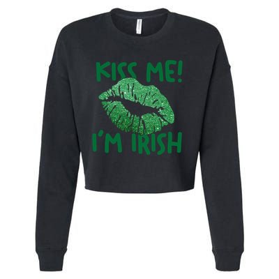 Kiss Me Im Irish St Patricks Day Cropped Pullover Crew