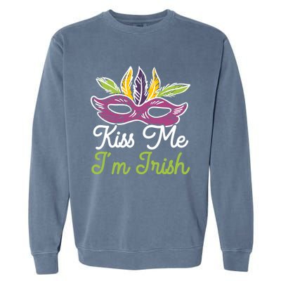 Kiss Me I'm Irish Mardi Gras Parade Masquerade Gift Garment-Dyed Sweatshirt