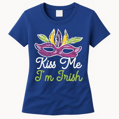 Kiss Me I'm Irish Mardi Gras Parade Masquerade Gift Womens T-Shirt