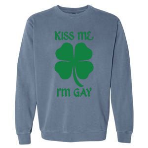 Kiss Me I’M Gay Four Leaf Clover Funny St Patricks Day Garment-Dyed Sweatshirt