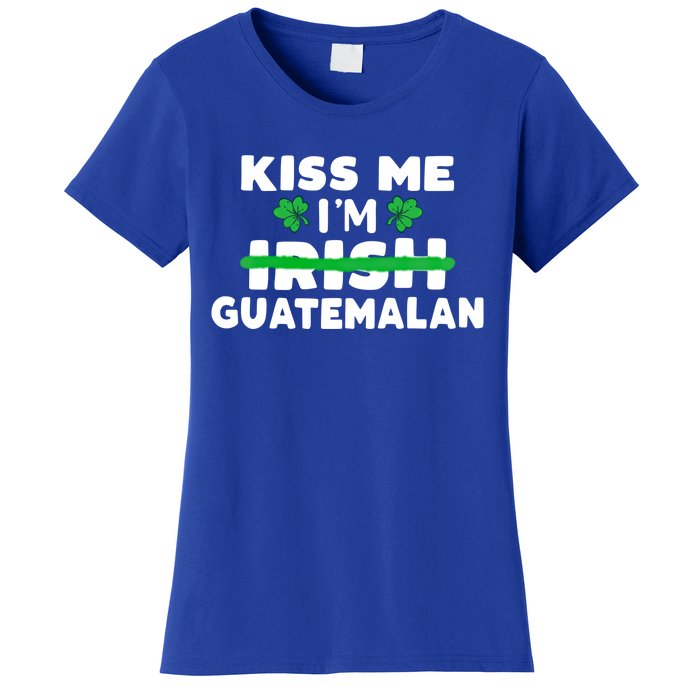 Kiss Me I'm Irish Guatemalan Patriotic St Patricks Day Humor Cute Gift Women's T-Shirt