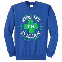 Kiss Me I'm Italian St Patricks Day Funny Shamrock Flag Cute Gift Sweatshirt