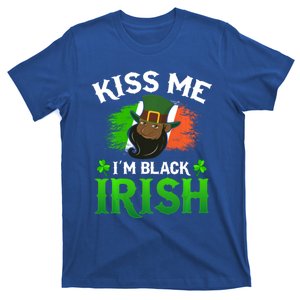 Kiss Me I'm Black Irish St Patricks Day Leprechaun Hat Cute Gift T-Shirt