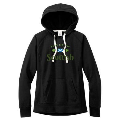 Kiss Me I'm Scottish Saint Patrick Day Gift Women's Fleece Hoodie