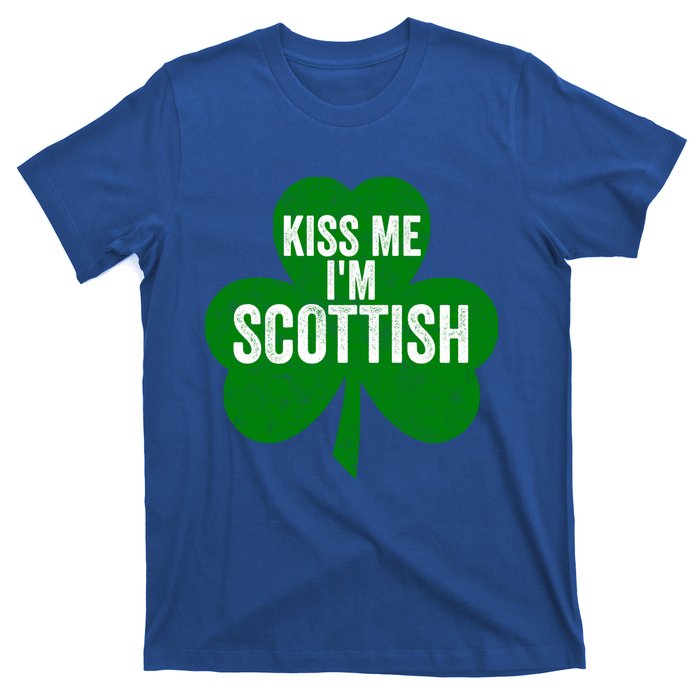 Kiss Me I'm Scottish Funny Gift Funny Saint Patricks Day Gift T-Shirt