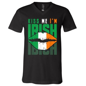 Kiss Me IM Irish St. PaddyS Day Irish Lads Or Ladies V-Neck T-Shirt