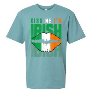 Kiss Me IM Irish St. PaddyS Day Irish Lads Or Ladies Sueded Cloud Jersey T-Shirt