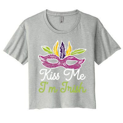 Kiss Me I'm Irish Mardi Gras Parade Masquerade Great Gift Women's Crop Top Tee