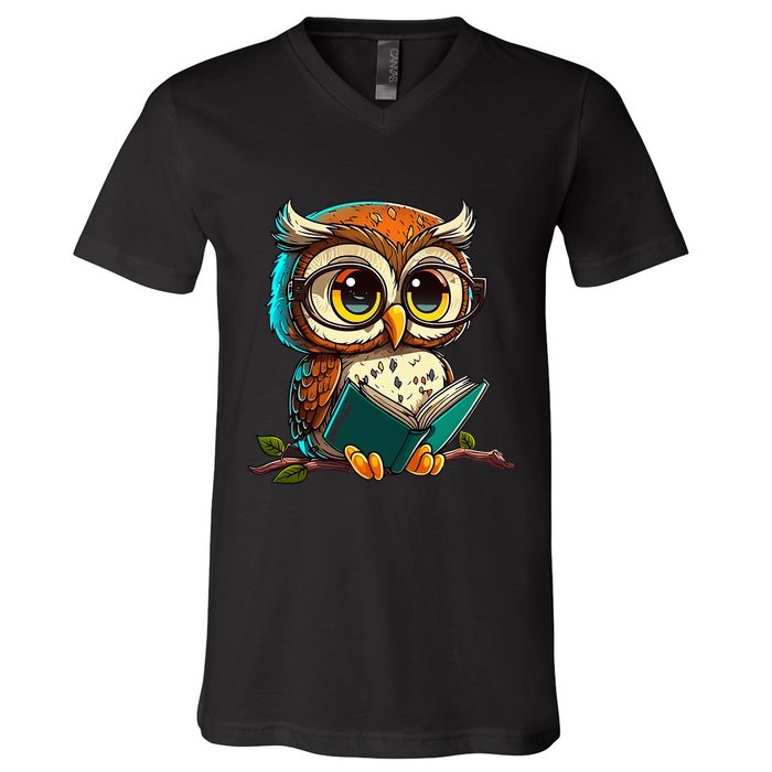 Kawaii Owl Reads Book Reading Bookworm Library Book V-Neck T-Shirt