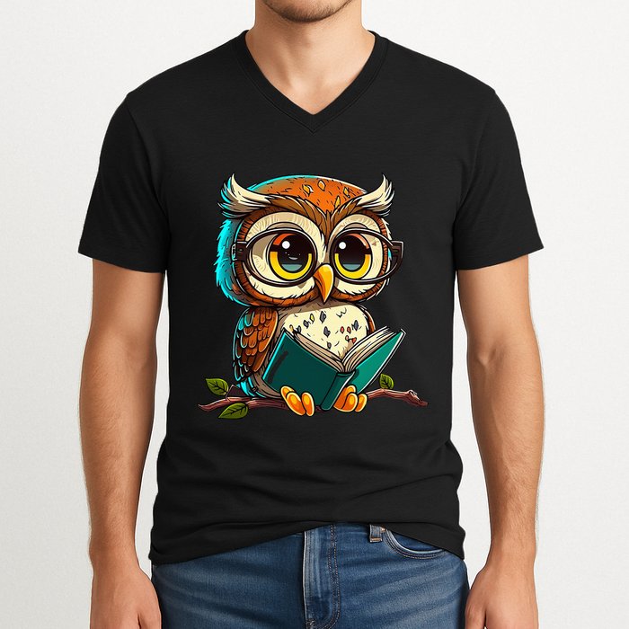 Kawaii Owl Reads Book Reading Bookworm Library Book V-Neck T-Shirt