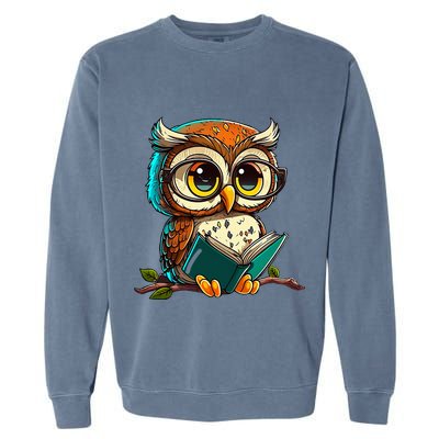 Kawaii Owl Reads Book Reading Bookworm Library Book Garment-Dyed Sweatshirt