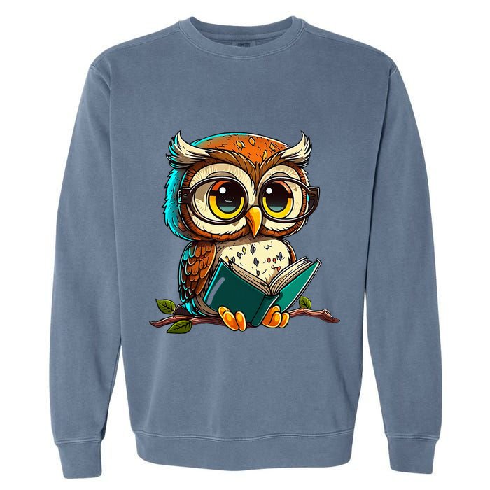 Kawaii Owl Reads Book Reading Bookworm Library Book Garment-Dyed Sweatshirt
