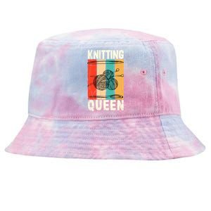 Knitting Queen Crocheting Lover Funny Yarn Wool Pun Cute Gift Tie-Dyed Bucket Hat