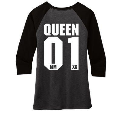 King & Queen 01 Family Matching Outfits Queen Mom Women's Tri-Blend 3/4-Sleeve Raglan Shirt