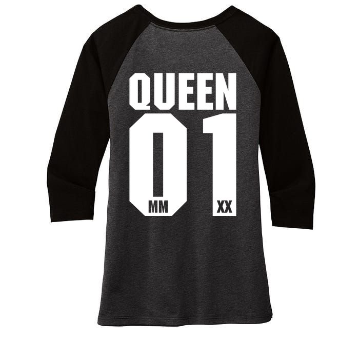 King & Queen 01 Family Matching Outfits Queen Mom Women's Tri-Blend 3/4-Sleeve Raglan Shirt