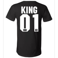 King & Queen 01 Family Matching Outfits King Dad V-Neck T-Shirt