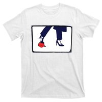 Kamala Stepping On Red Hat Funny Kamala Harris Trump 2024 T-Shirt