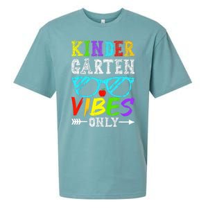 Kindergarten Vibes Only Back To School Cool Kids Teacher Sueded Cloud Jersey T-Shirt