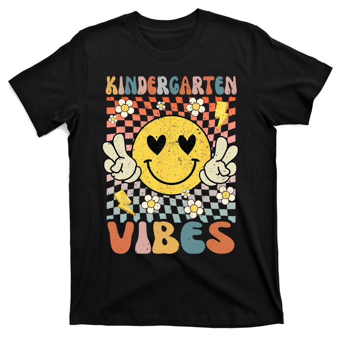 Kindergarten Vibes Retro Teacher 1st Day of School T-Shirt