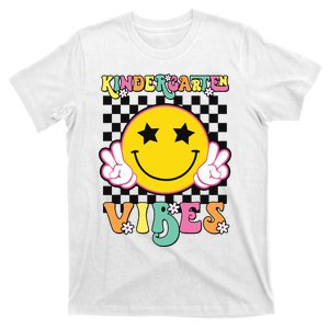 Kindergarten Vibes Smile Face Back To School Kinder Girl T-Shirt