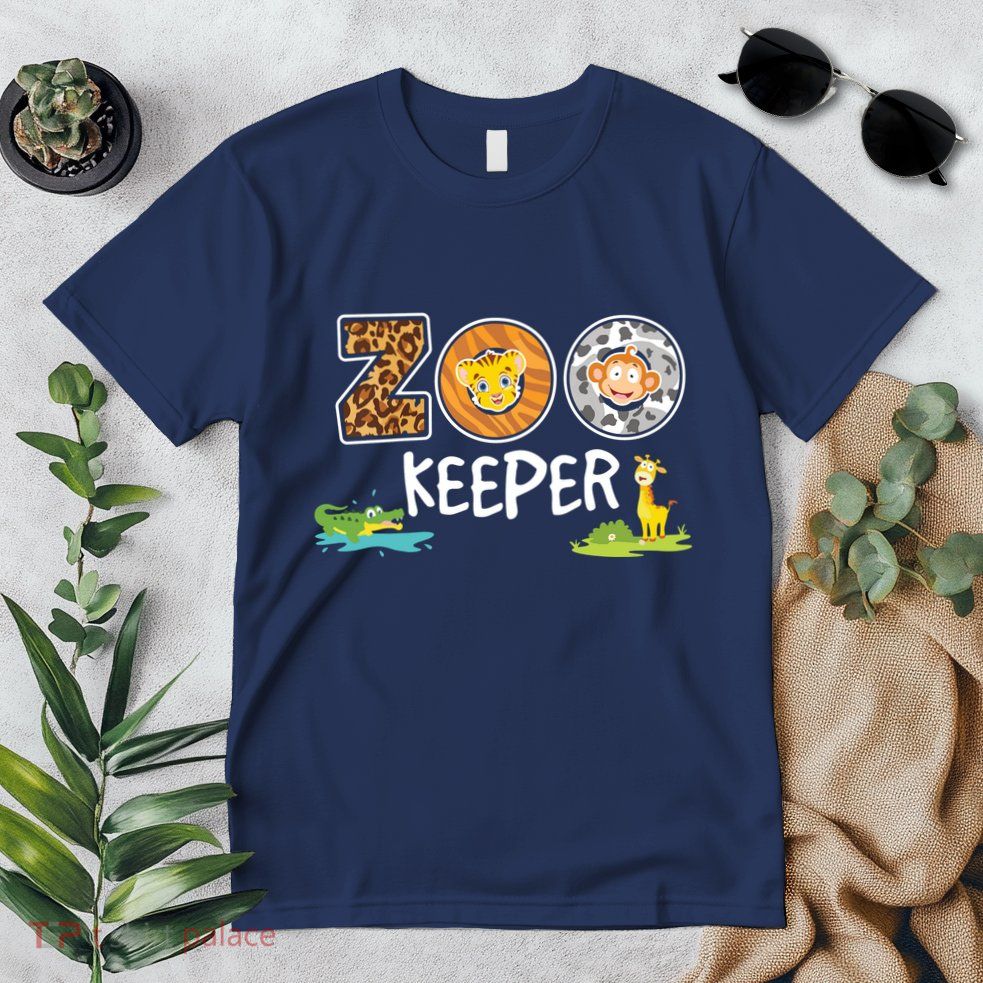 Kids Zookeeper Costume African Savanna Zoo Keeper Animals Lover Premium T-Shirt