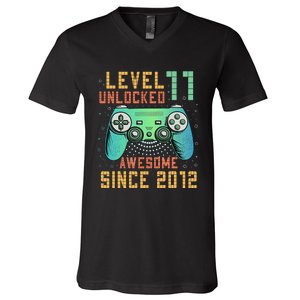 Level 11 Unlocked 11th Birthday 11 Year Old Boy Gifts Gamer V-Neck T-Shirt