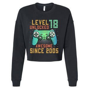 Level 18 Unlocked 18th Birthday 18 Year Old Boy Gifts Gamer Cropped Pullover Crew