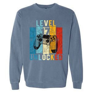 Level 17 Unlocked Video Gamer 17 Year Old 17th Birthday Gift Garment-Dyed Sweatshirt