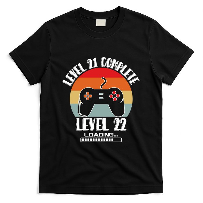 Level 21 Complete Level 22 Loading Vintage Birthday Video Game T-Shirt