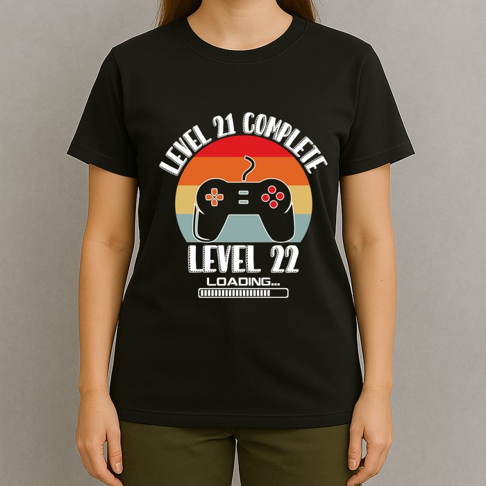 Level 21 Complete Level 22 Loading Vintage Birthday Video Game T-Shirt