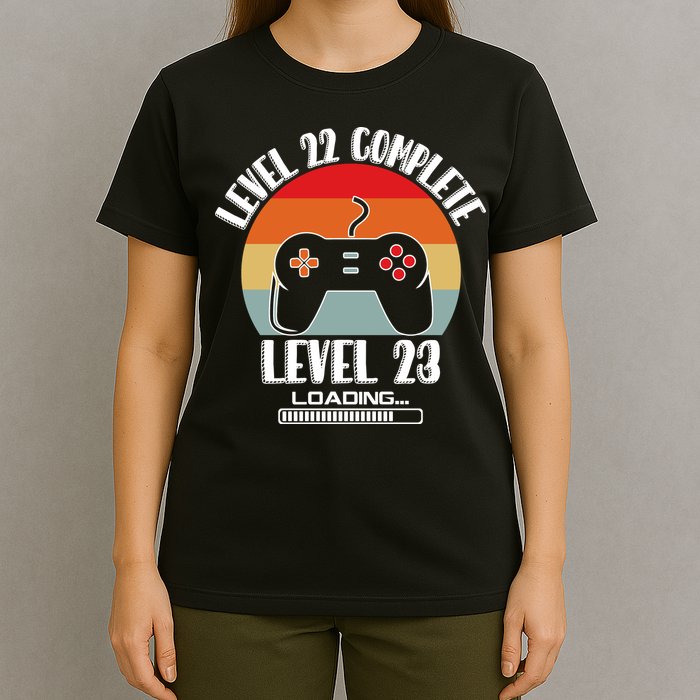 Level 22 Complete Level 23 Loading Vintage Birthday Video Game T-Shirt