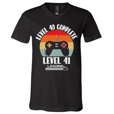 Level 40 Complete Level 41 Loading Vintage Birthday Video Game V-Neck T-Shirt